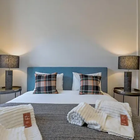 Myplace - Luxury Trindade Ii Lisboa